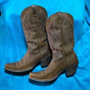 Artiat Cowboy Boots with purple stitching